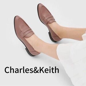 👠2 for $30👠Charles and Keith loafers